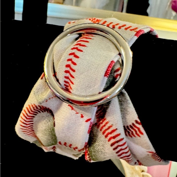 🇺🇸⚾️ Apple Watch Bands: Baseballs and Red Gingham ⚾️🇺🇸 - Picture 4 of 5